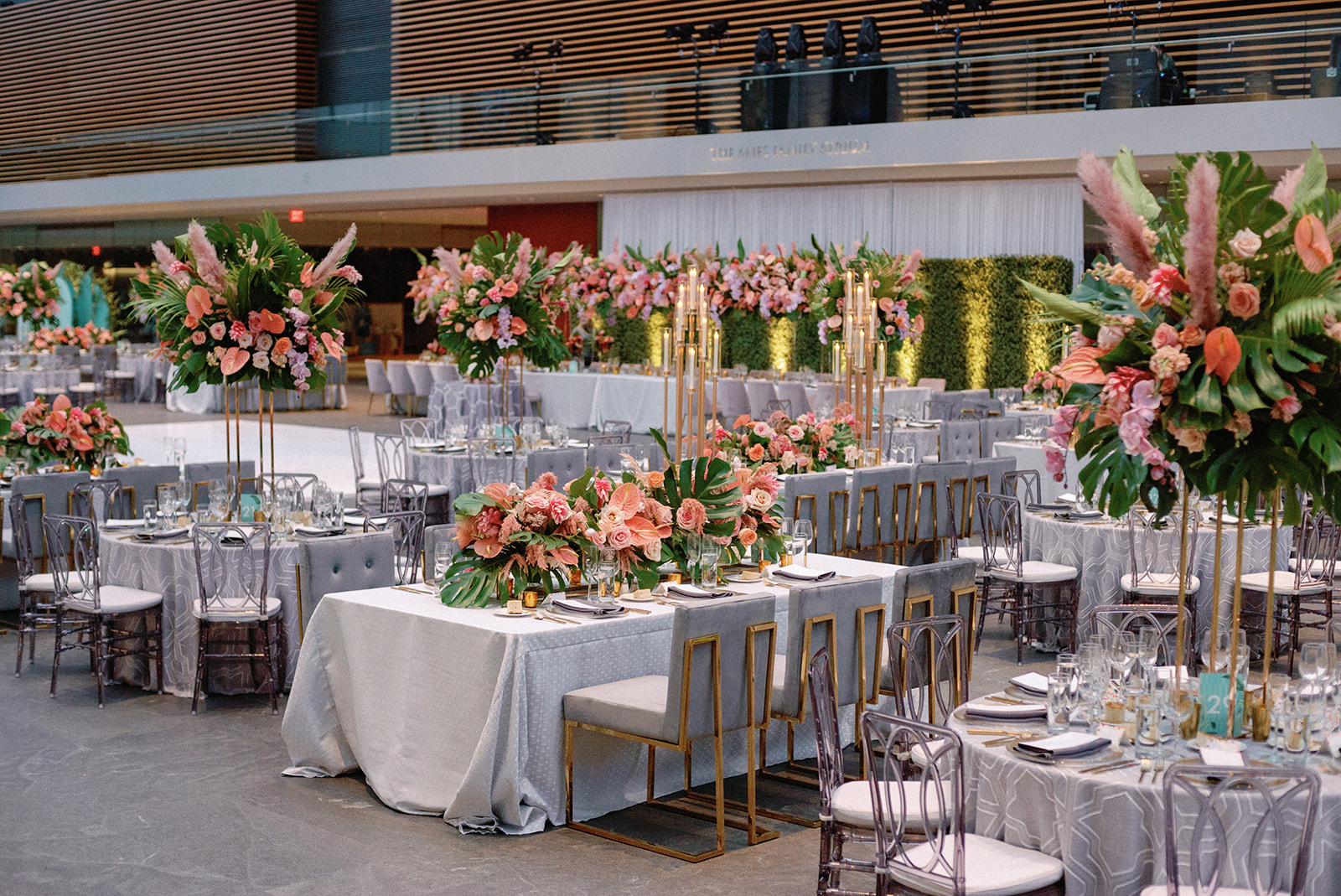 heatherlily wedding at Cleveland Museum of Art, best florist for an event at the Cleveland Museum of Art, Palm Spring inspired wedding