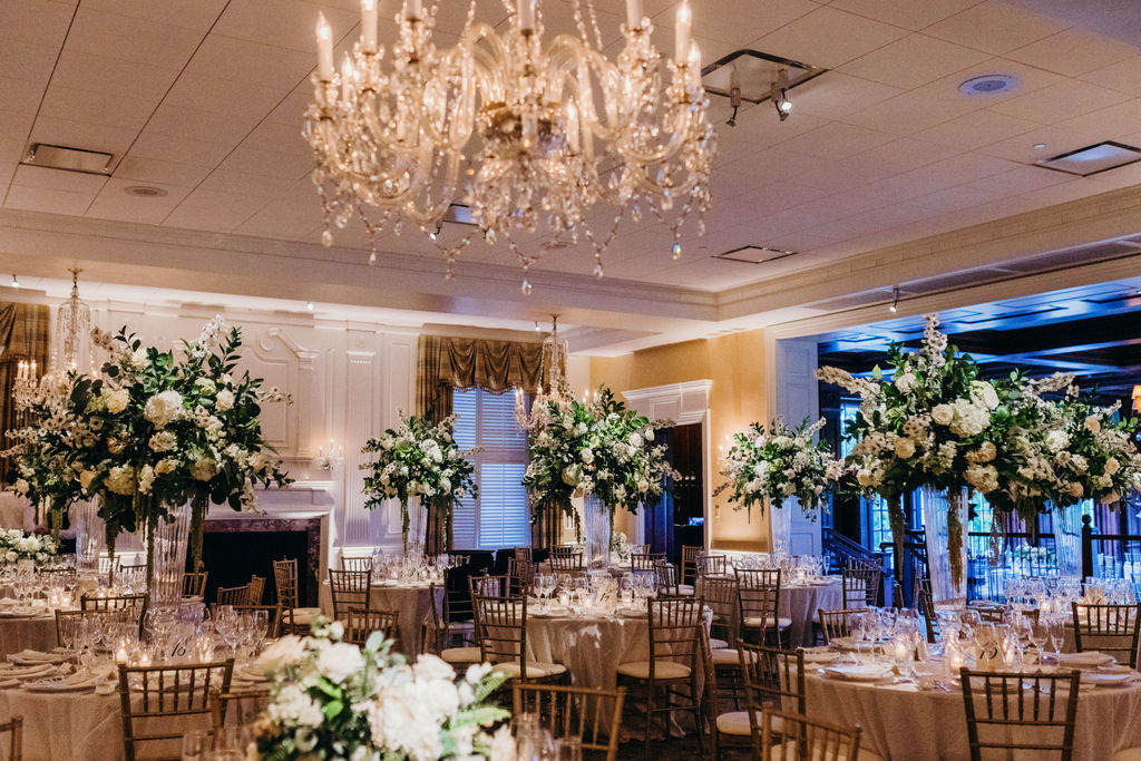 HeatherLily wedding at the country club, best florist for a cleveland wedding, elegant, timeless, classic wedding