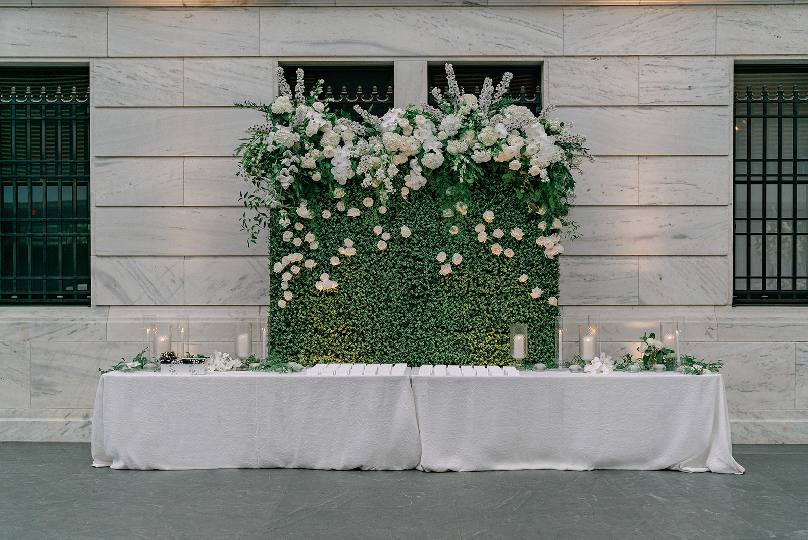 boxwood backdrop behind escort table and gift table at the Cleveland Museum of Art by HeatherLily